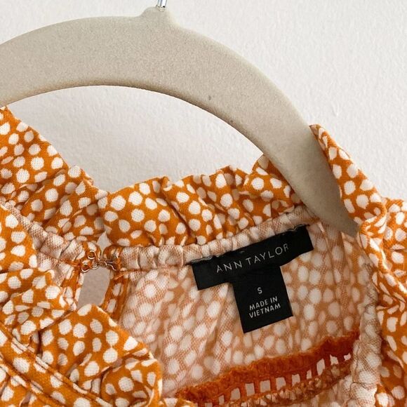 Ann Taylor Dot Cutout Flutter Sleeve Ruffle Top - Picture 5 of 7